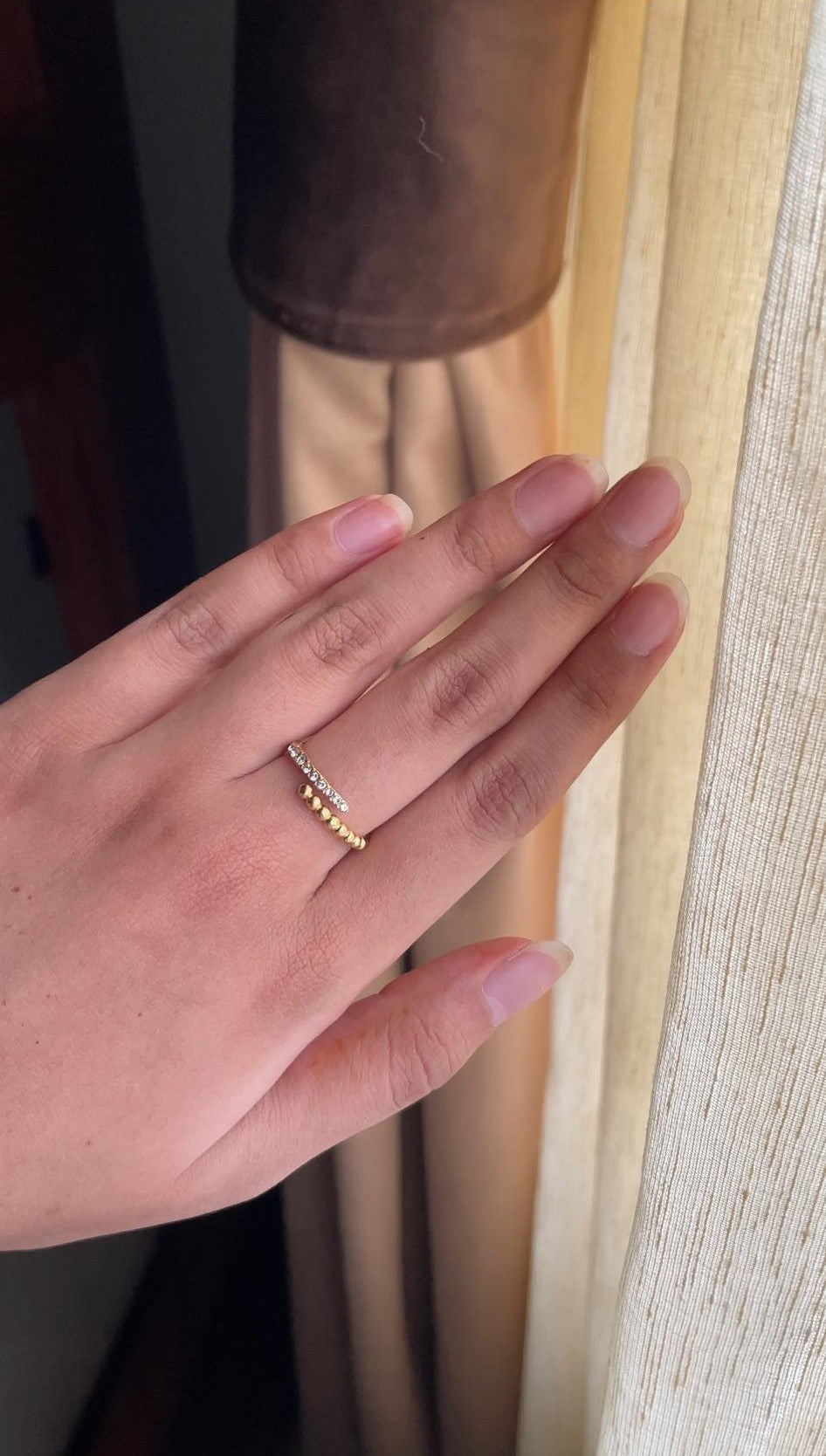 Geometric Thin Ring