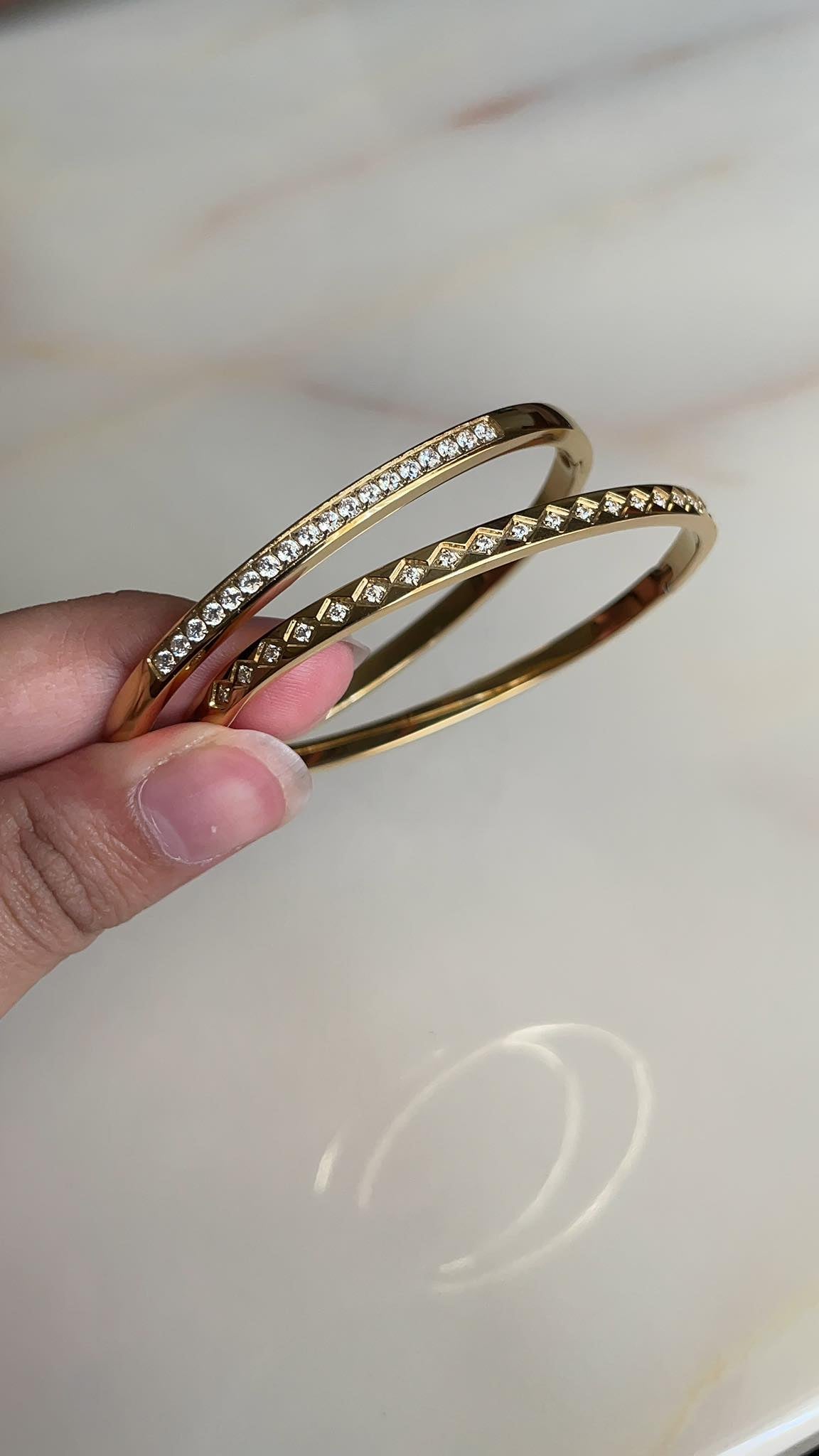 Inlaid Shiny Bangle